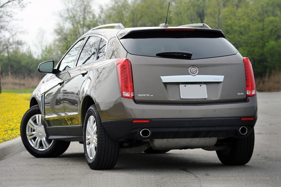 2015 Cadillac SRX Photo