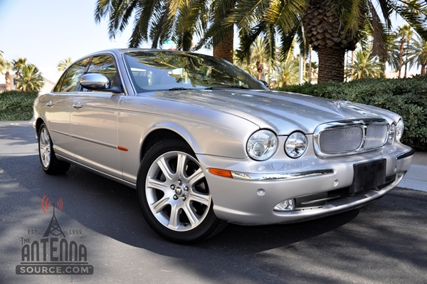 2004 XJ8L Photo