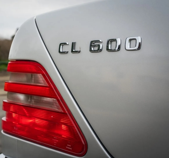 Mercedes CL600 Logo Photo