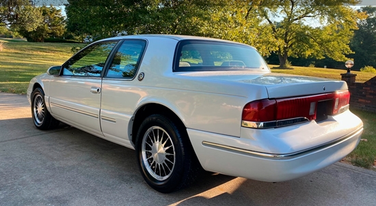 1997 Mercury Cougar Photo