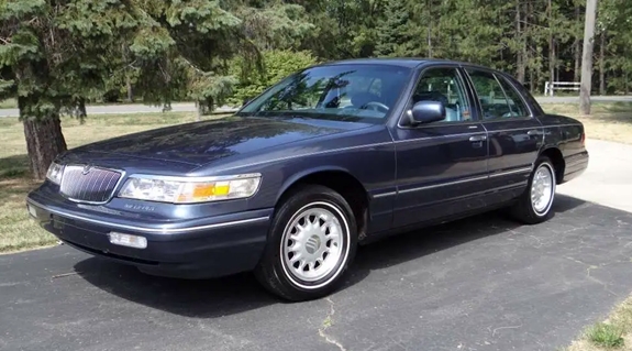 1997 Mercury Grand Marquis Photo