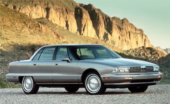 1996 Oldsmobile 98 Photo