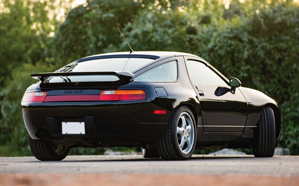 1995 Porsche 928 Photo