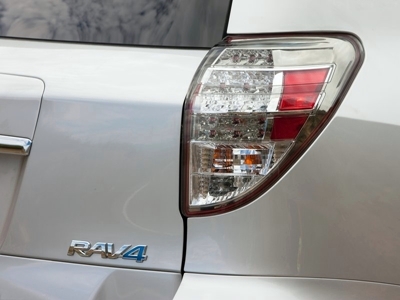 RAV 4 Logo